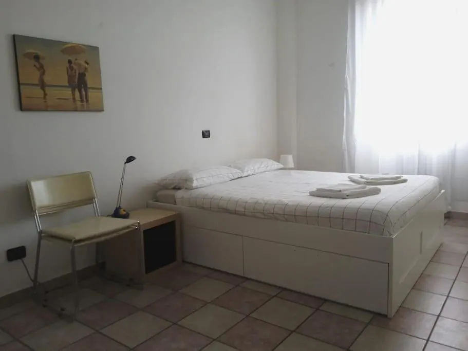 Apartment Appartamento Zona Bicocca Isola Milan Italy